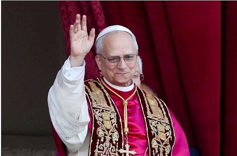Prezident Roma Papasını təbrik etdi