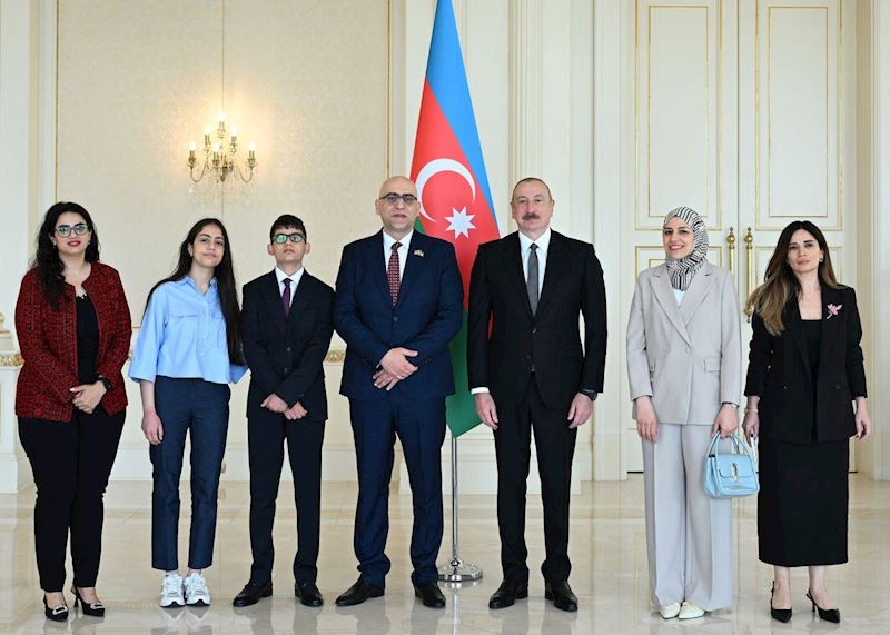 İlham Əliyev Fələstin səfirinin etimadnaməsini qəbul edib – Fotolar