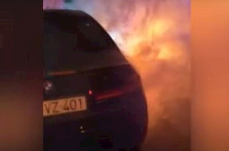 Bakıda “BMW” yandı – Video