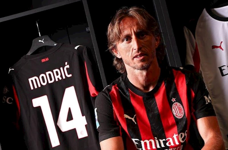 Modriç “Milan”la rəsmi müqavilə imzaladı