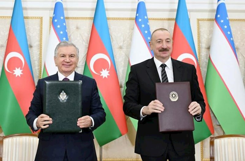 Azərbaycan ilə Özbəkistan arasında imzalanmış sənədlər mübadilə edildi