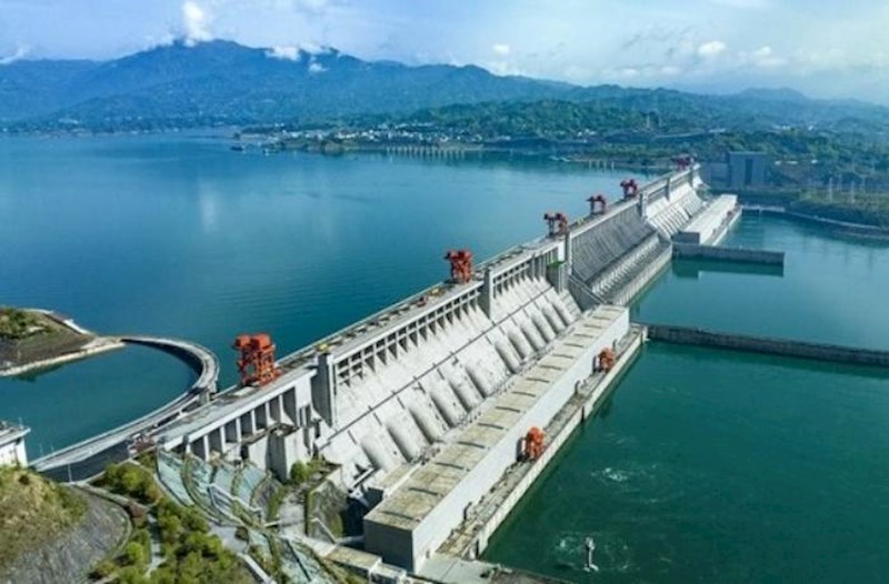 Çin dünyanın ən böyük su elektrik stansiyasının tikəcək