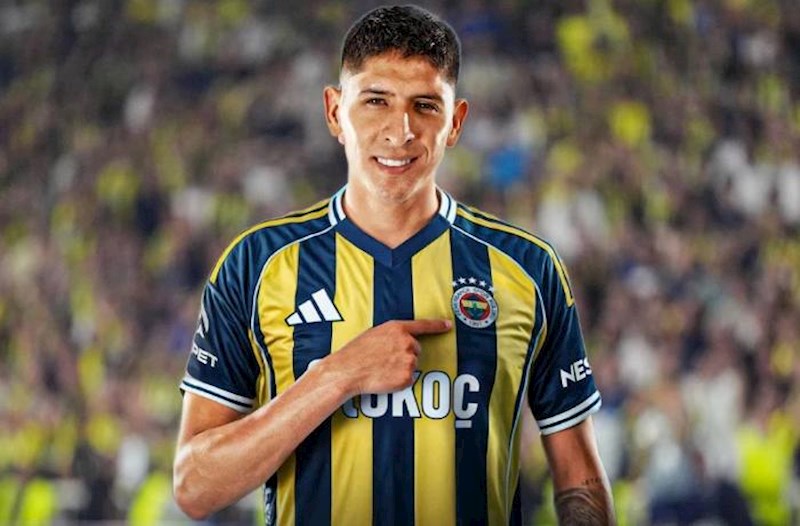 “Fənərbağça” Edson Alvereşi heyətinə qatdı