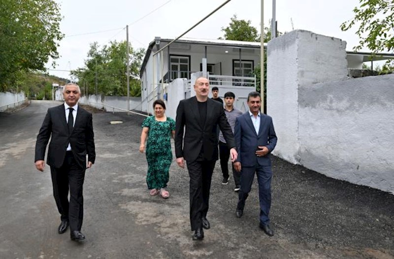 İlham Əliyev Badara kəndində oldu – Fotolar