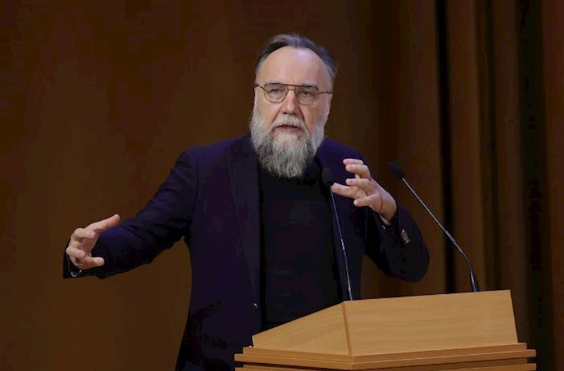“Miqrantlar Rusiyada qalmaq üçün xristianlığı qəbul edib döyüşməlidirlər” – Duqin