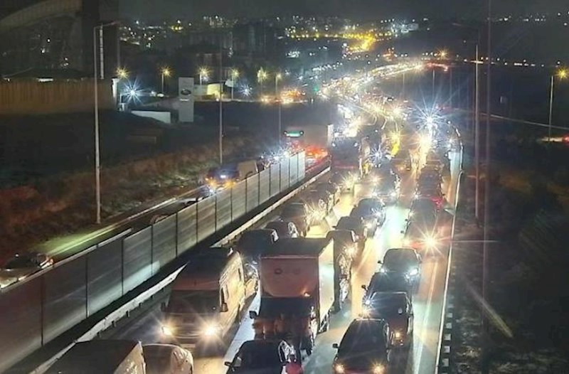 Bakı Dairəvi yolda qəza oldu − Sıxlıq yarandı