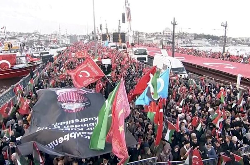 İstanbulda Fələstinə dəstək üçün çoxminlik yürüş keçirilir