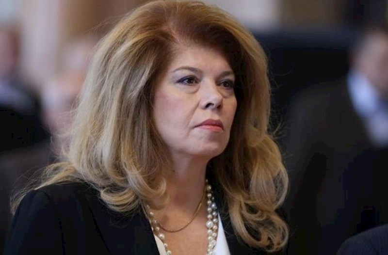 Bolqarıstanın rəhbəri ilk dəfə qadın oldu