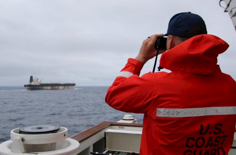 ABŞ Atlantik okeanında Rusiya bayrağı altında üzən neft tankerini ələ keçirdi