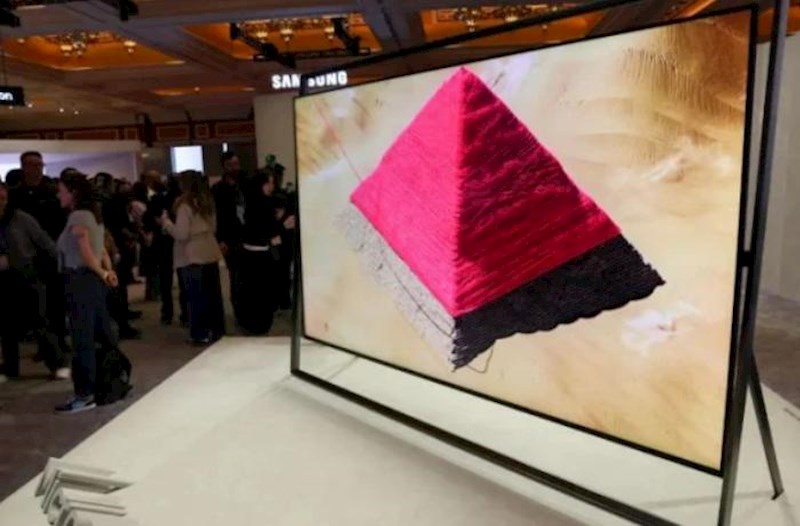 “Samsung” 330 sm ölçülü televizorunu təqdim etdi