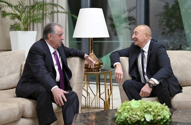 İlham Əliyev Emoməli Rəhmonla görüşdü