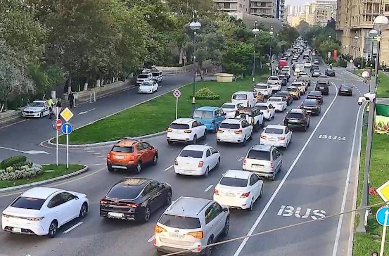 15 yolda tıxac var – Siyahı