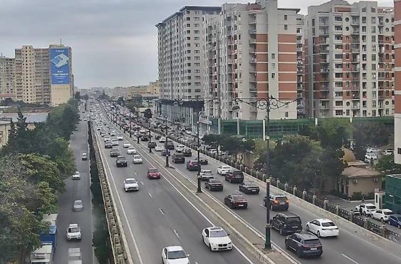 Bəzi yollarda tıxac var – Siyahı