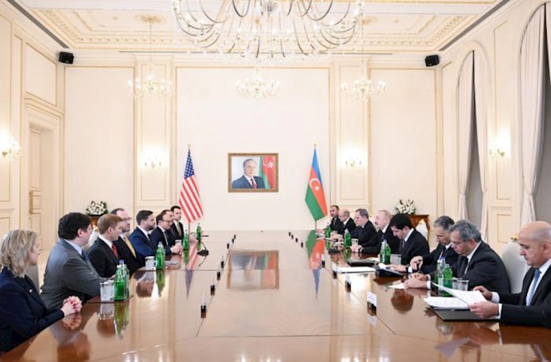İlham Əliyevin Ceyms Devid Vens ilə geniş tərkibdə görüşü başlayıb