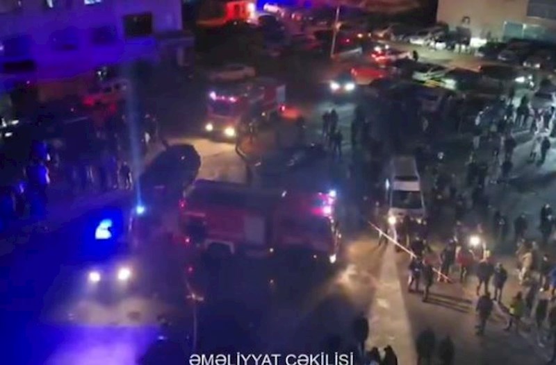 Bakıda binada yanğın: Sakinlər təxliyə edildi – Video