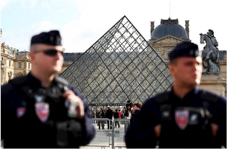 Luvrda daha bir qalmaqal – Bilet fırıldaqçılığı şəbəkəsi aşkarlandı