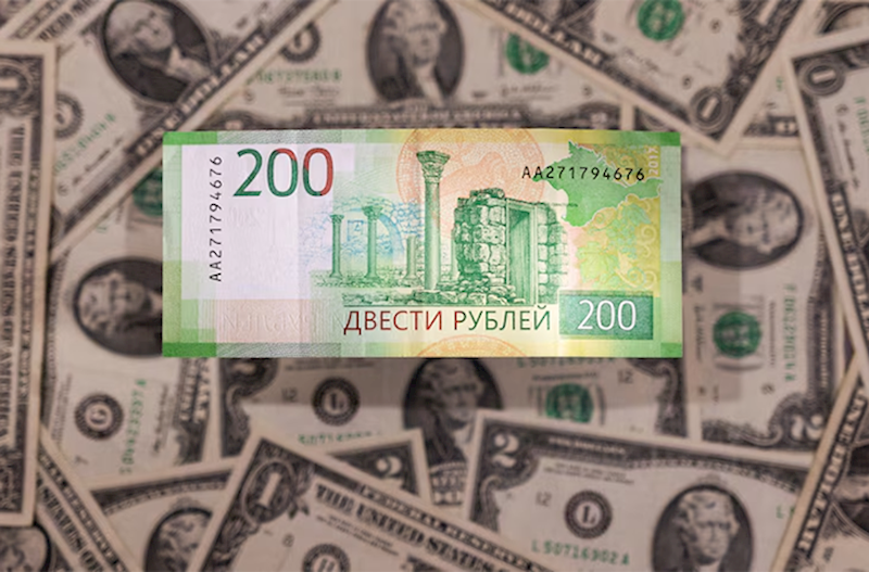 Rusiyanın xarici dövlət borcu 20 ildə ilk dəfə 60 milyard dolları keçib