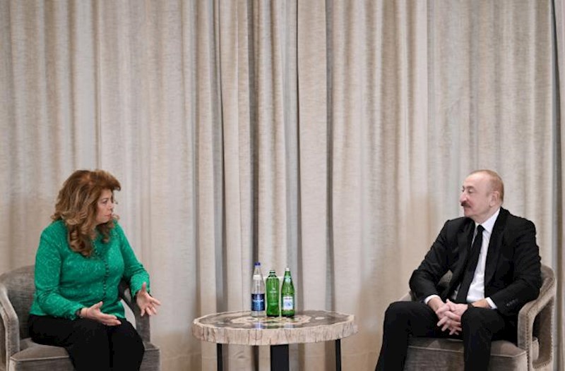 Prezident bolqarıstanlı həmkarı ilə görüşdü 