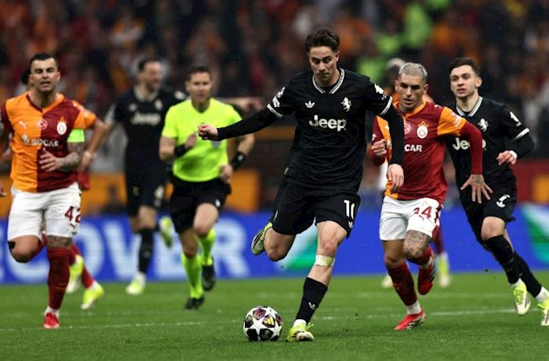 “Qalatasaray” “Yuventus”u darmadağın etdi