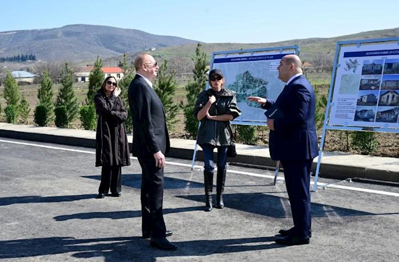 İlham Əliyev Xocavənd kəndində görülmüş işlərlə tanış oldu − Yenilənib