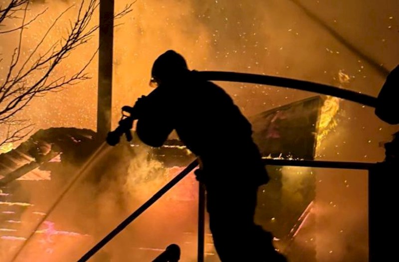 Zirədə söhbətgah yandı – Video