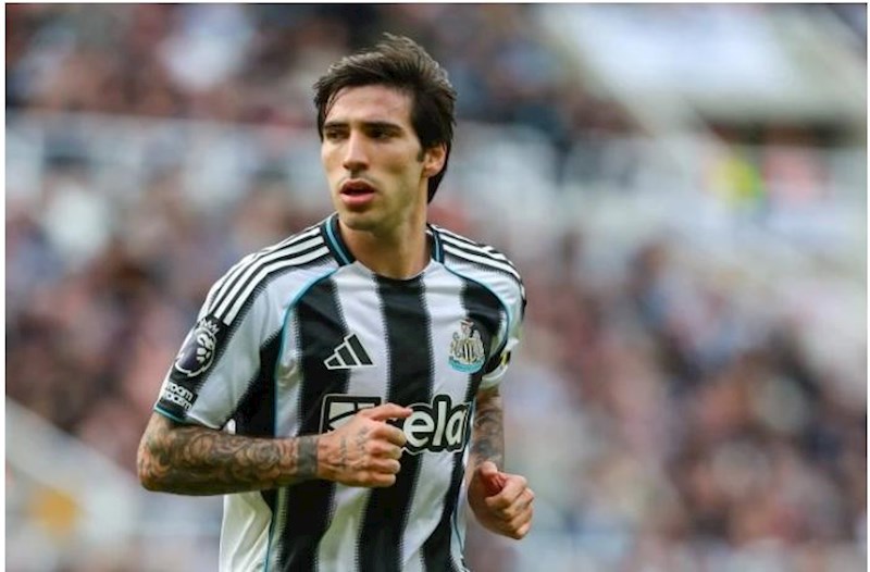 “Yunayted” Kazemironun yerinə Tonalini transfer edə bilər