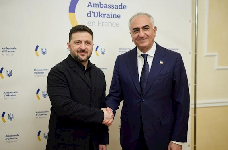 Zelenski Pəhləvi ilə görüşdü