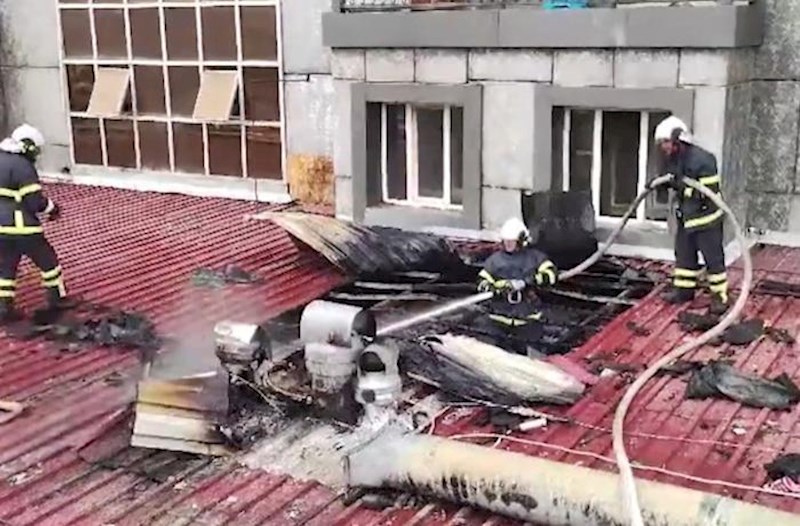 “Kəklikotu” restoranında yanğın olub – İşçilərlə müştərilər təxliyə edilib