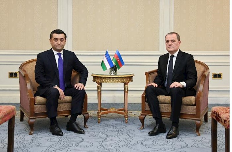 Ceyhun Bayramov özbəkistanlı həmkarı ilə Yaxın Şərqi müzakirə etdi