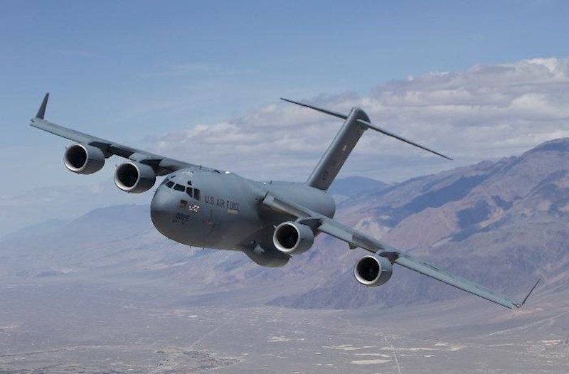 ABŞ hərbi təyyarəsi Tbilisiyə eniş edib