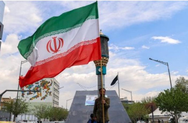 İranda banklar fəaliyyətini bərpa edir 