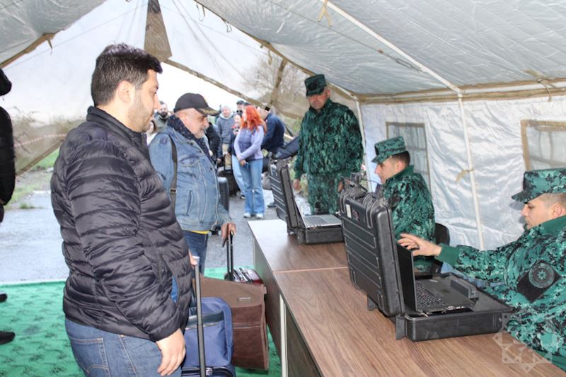 Erməni n&uuml;mayəndə heyəti Azərbaycana gəldi &ndash; Fotolar