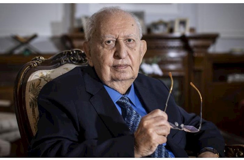 TBMM-nin sabiq sədri Hüseaməddin Cindoruk vəfat edib