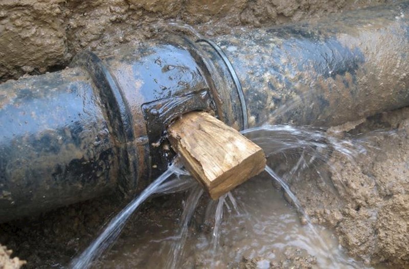 Niyə deşilən su borusuna ağac paz vururlar?