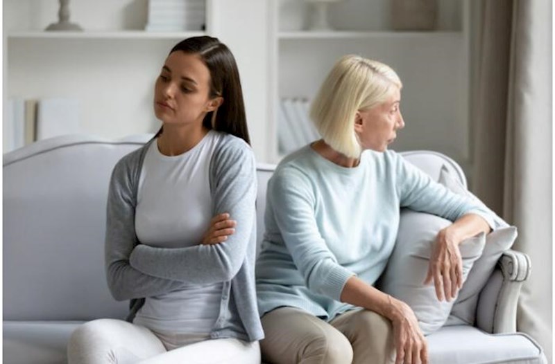 Qızım gəlin, anam qayınana...