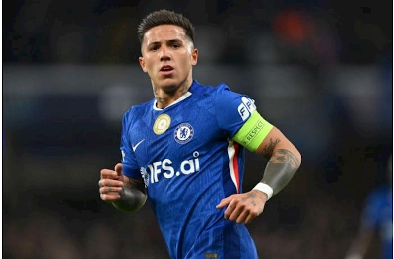 “Çelsi” Enso Fernandesi satmaq istəyir – “The Guardian”