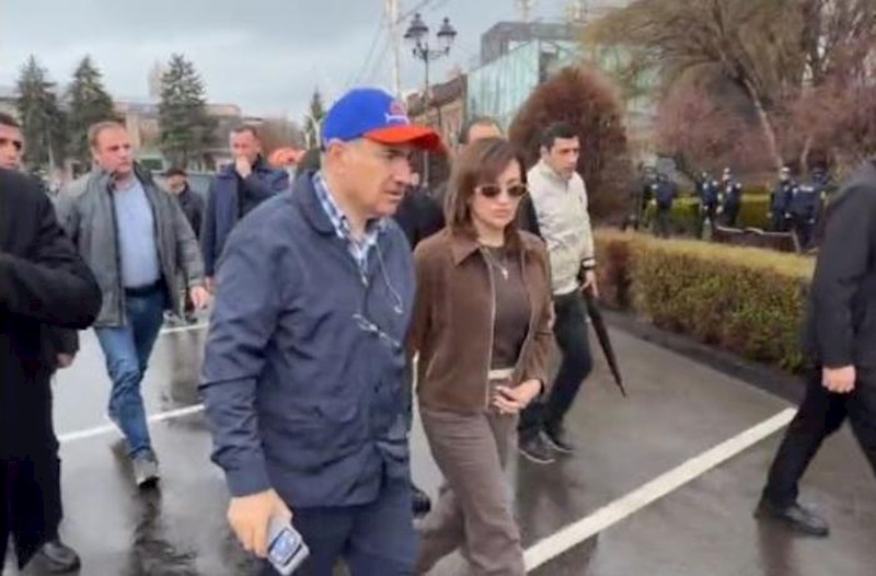 Paşinyan Anna Hakobyanla barışıb? – Video