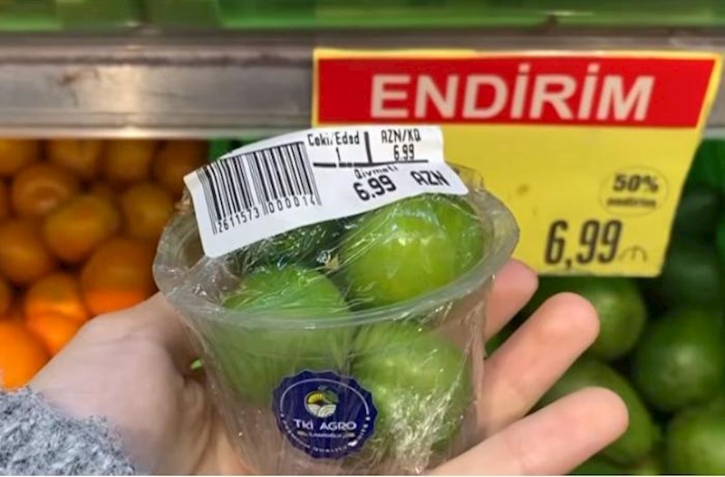 Beş ədəd alça 7 manata satılır