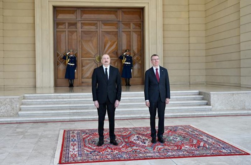 Latviya Prezidentinin rəsmi qarşılanma mərasimi oldu – Fotolar