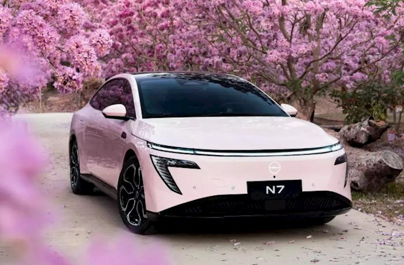 “Nissan Primera” 20 il sonra geri qayıdır