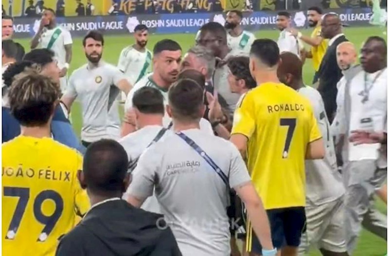 Merih Ronaldo ilə mübahisə etdi, Komana hücum çəkdi – Video