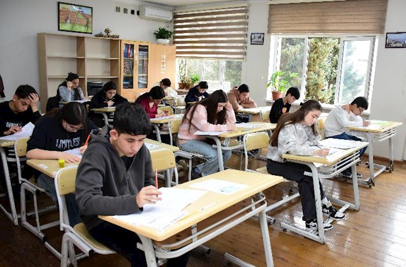 Bugünkü imtahanda 4 nəfərdə telefon aşkar edilib – DİM