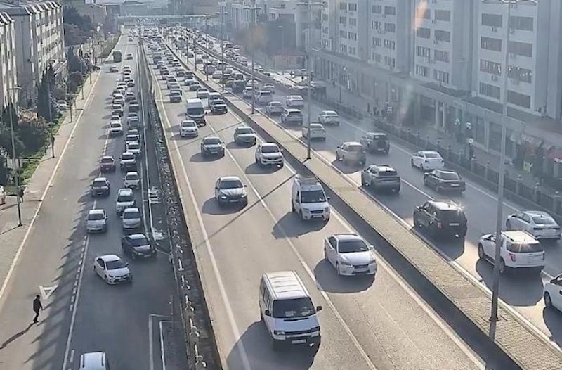 15 yolda tıxac var – Siyahı