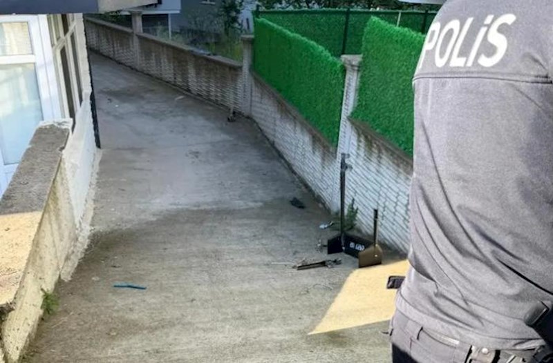 Türkiyədə küçənin ortasına PUA düşdü