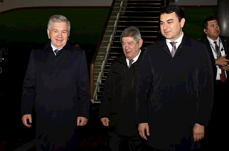 Özbəkistan Prezidenti Şavkat Mirziyoyev Azərbaycana səfərə gəldi 