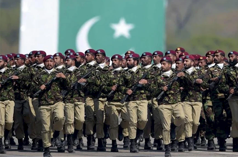 Pakistan İran təhlükəsinə görə Səudiyyə Ərəbistanına qırıcılar və əsgərlər göndərib
