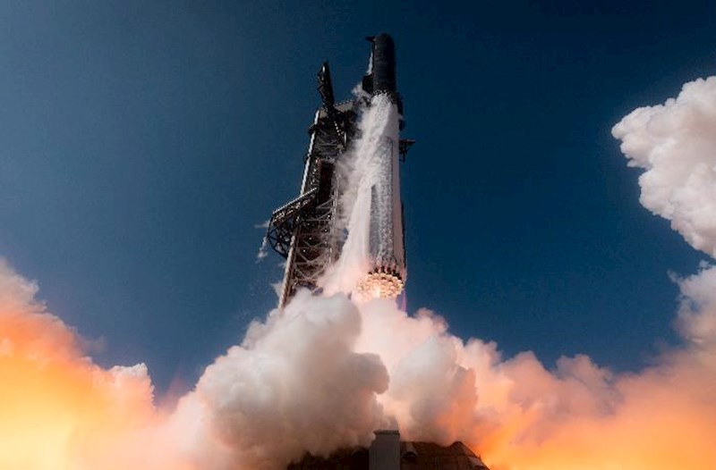“SpaceX” dünyanın ən böyük raketi olan “Starship”i sınaqdan keçirdi − Video
