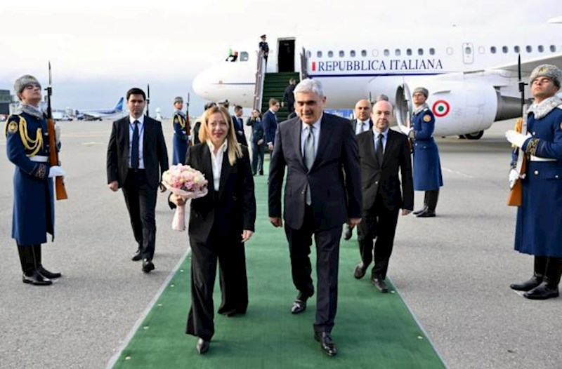 Meloni Azərbaycana rəsmi səfərə gəldi