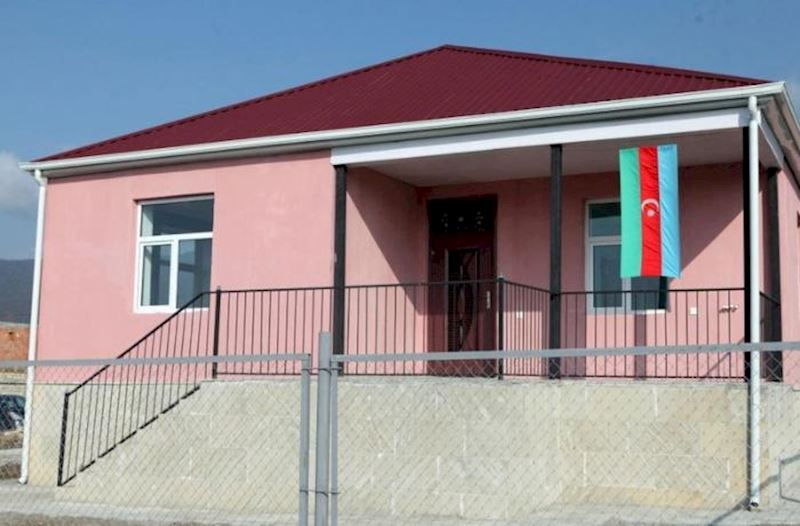 Şəhid ailələrinə verilən mənzillərin sahəsi ölkə ortalamasından da kiçikdir – Siyahı