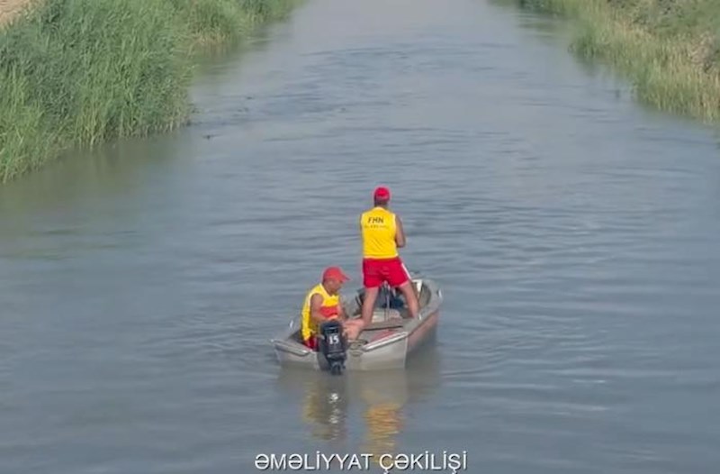 Kanalda batan 23 yaşlı gəncin meyiti tapılıb təhvil verildi – Video